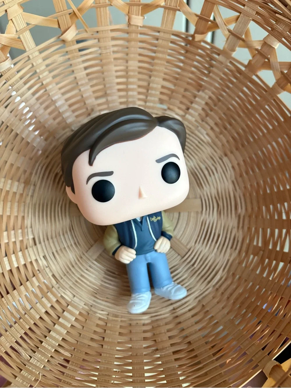 Funko Pop! Disney: Mighty Ducks - Coach Bombay - Picture 12 of 16